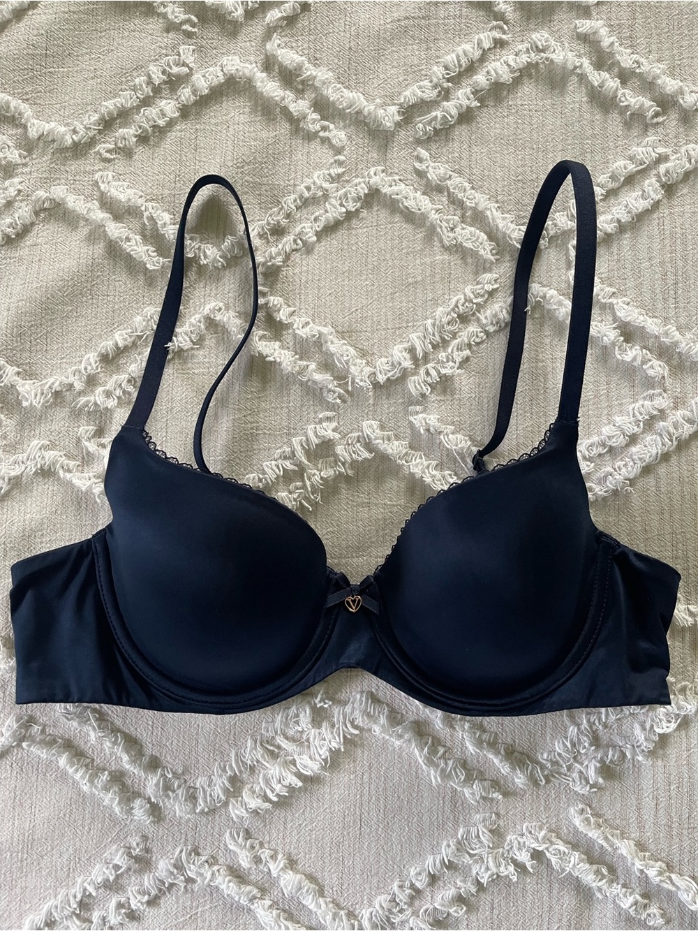 Victoria’s Secret Navy Bra